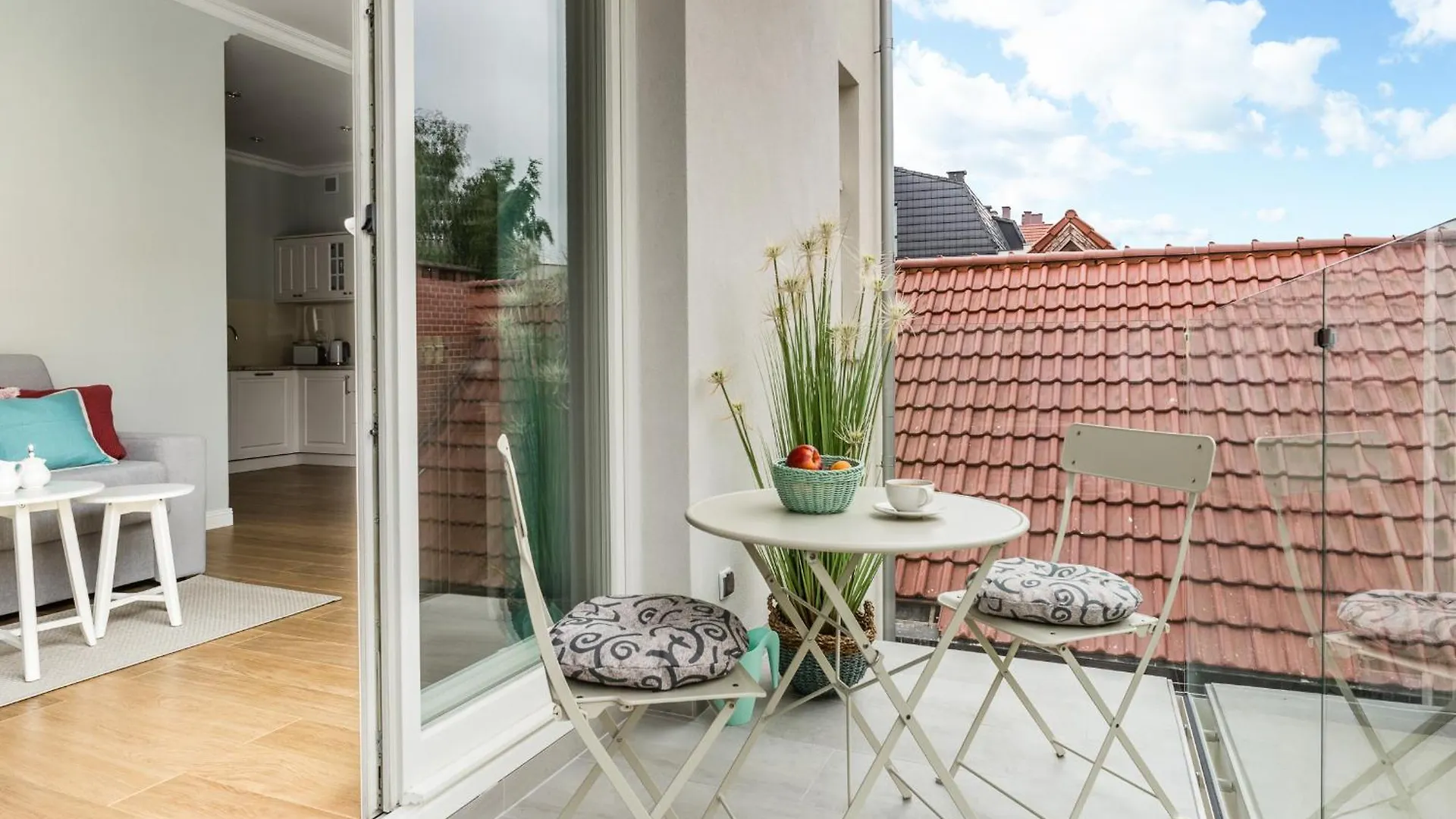 Sanhaus Apartments - Bacardi - Apartament Z 2 Balkonami, Garazem, Przy Plazy