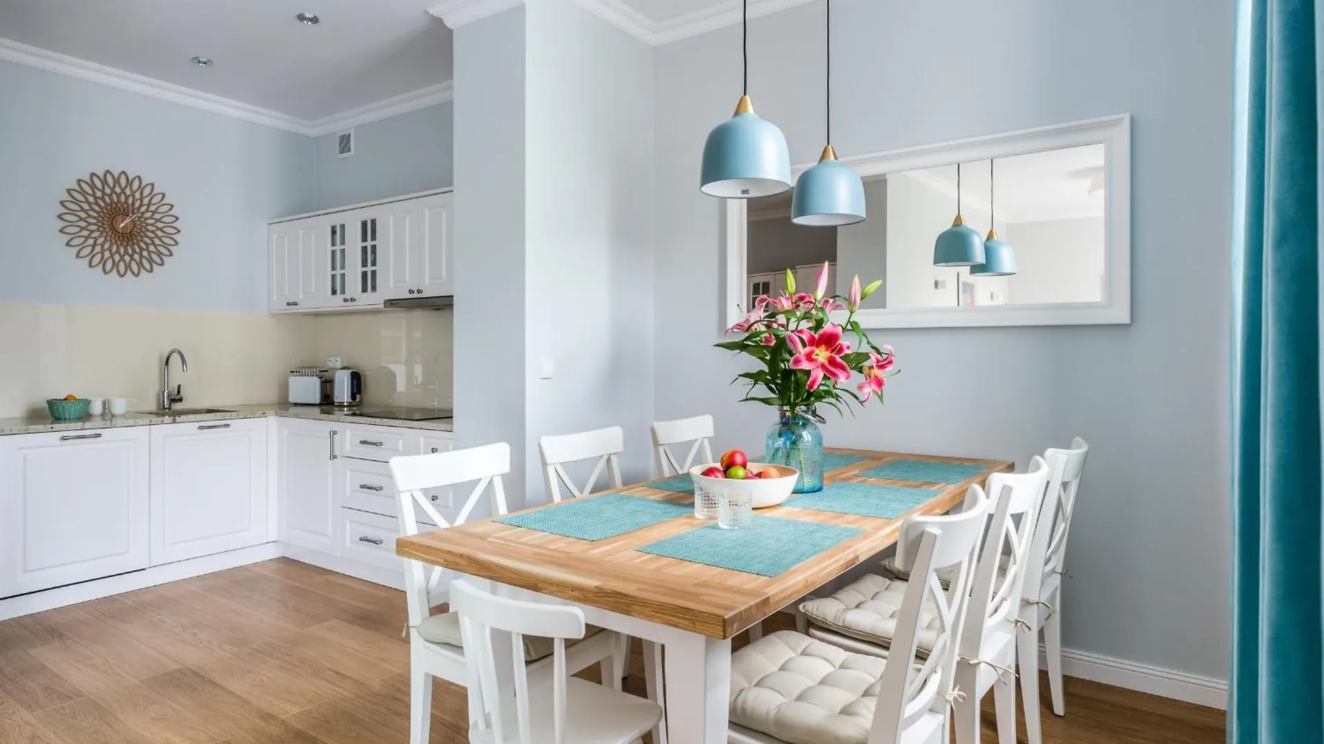 Sanhaus Apartments - Bacardi - Apartament Z 2 Balkonami, Garazem, Przy Plazy 0*, Sopot